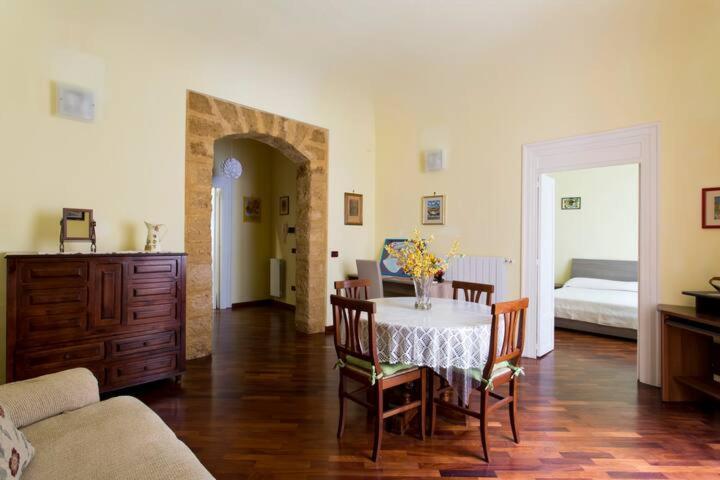 La Casa Di Tufo Appartement Palermo Buitenkant foto