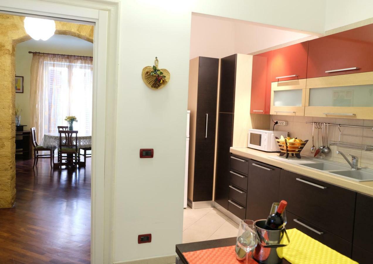 La Casa Di Tufo Appartement Palermo Buitenkant foto
